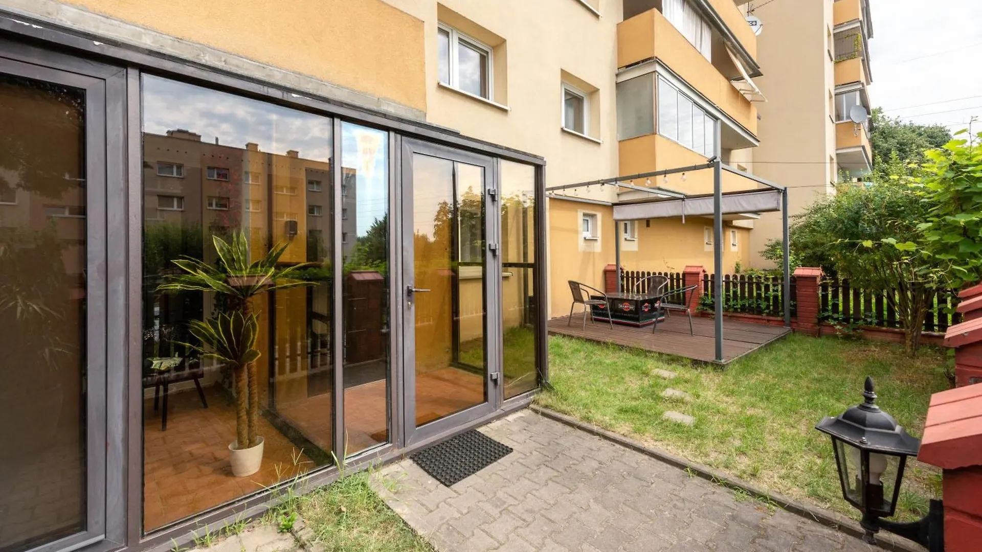 Apartmán Apartament Paryski 4 Pokoje 90M2 2 Poziomy Ogrod Oranzeria Krakov