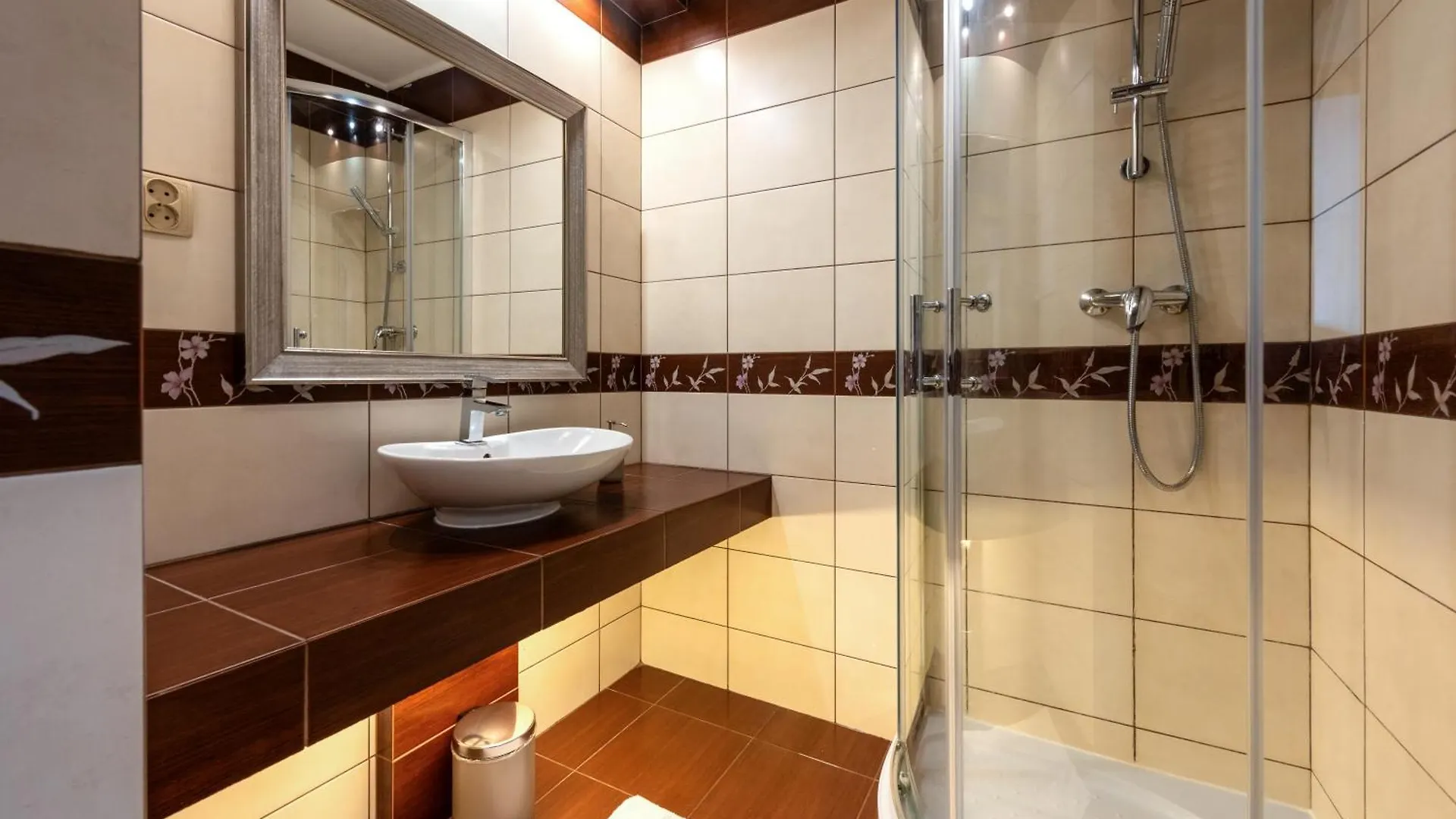 Apartament Paryski 4 Pokoje 90M2 2 Poziomy Ogrod Oranzeria Krakov