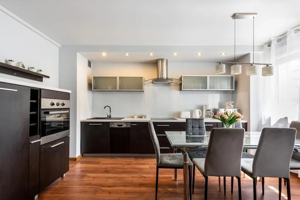 Apartment Apartament Paryski 4 Pokoje 90M2 2 Poziomy Ogrod Oranzeria Krakow Poland