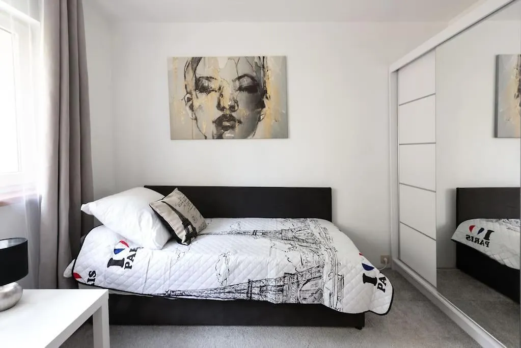 Apartament Paryski 4 Pokoje 90M2 2 Poziomy Ogrod Oranzeria Krakov