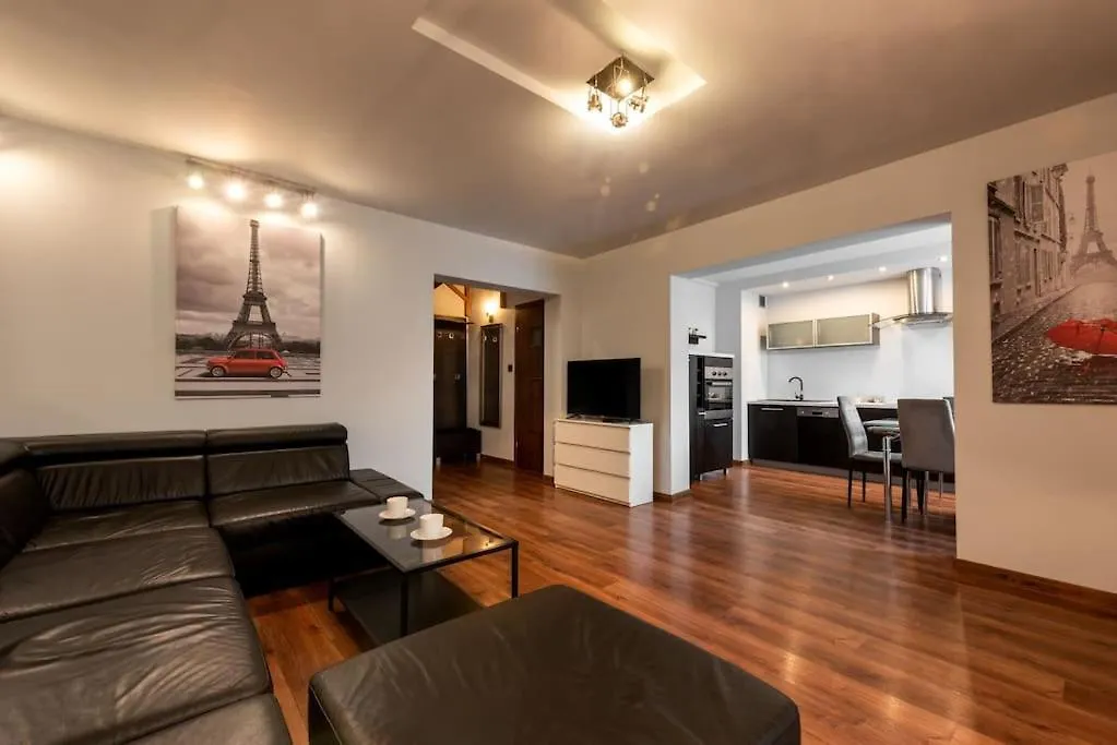 Apartament Paryski 4 Pokoje 90M2 2 Poziomy Ogrod Oranzeria Krakow Poland
