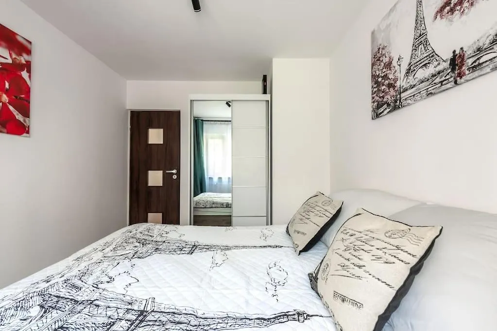 Apartment Apartament Paryski 4 Pokoje 90M2 2 Poziomy Ogrod Oranzeria Krakow